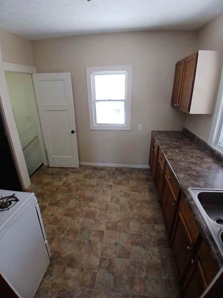 2305 Broadway #1 - Photo 4 of 10