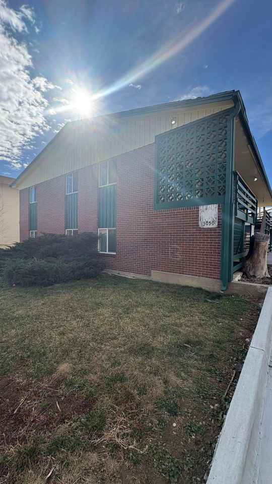 3050 Madison - Photo 4 of 21