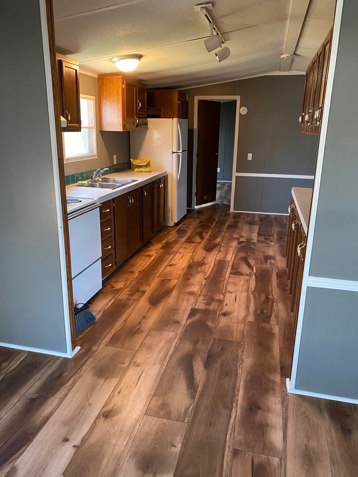 Copperhead Row Mobile Home Park - 114114 Yvonne Court - Photo 3 of 5