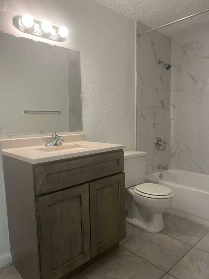 1501 E 142nd Ave - Photo 7 of 9