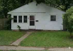 featured image of 1729 E Calvert St #1