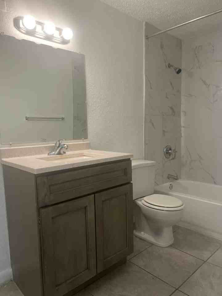 14001 San Casa Pl - Photo 7 of 9