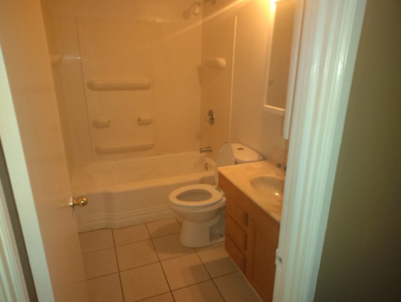 427 S 27th St #2 - Photo 4 of 7