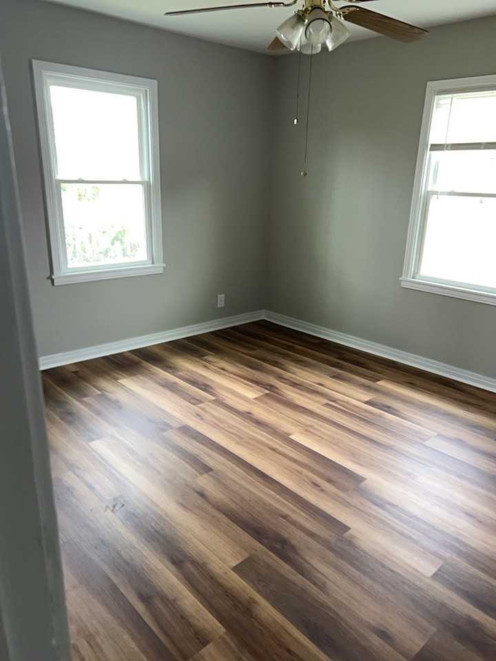 300 E Parkview Dr #1 - Photo 3 of 9