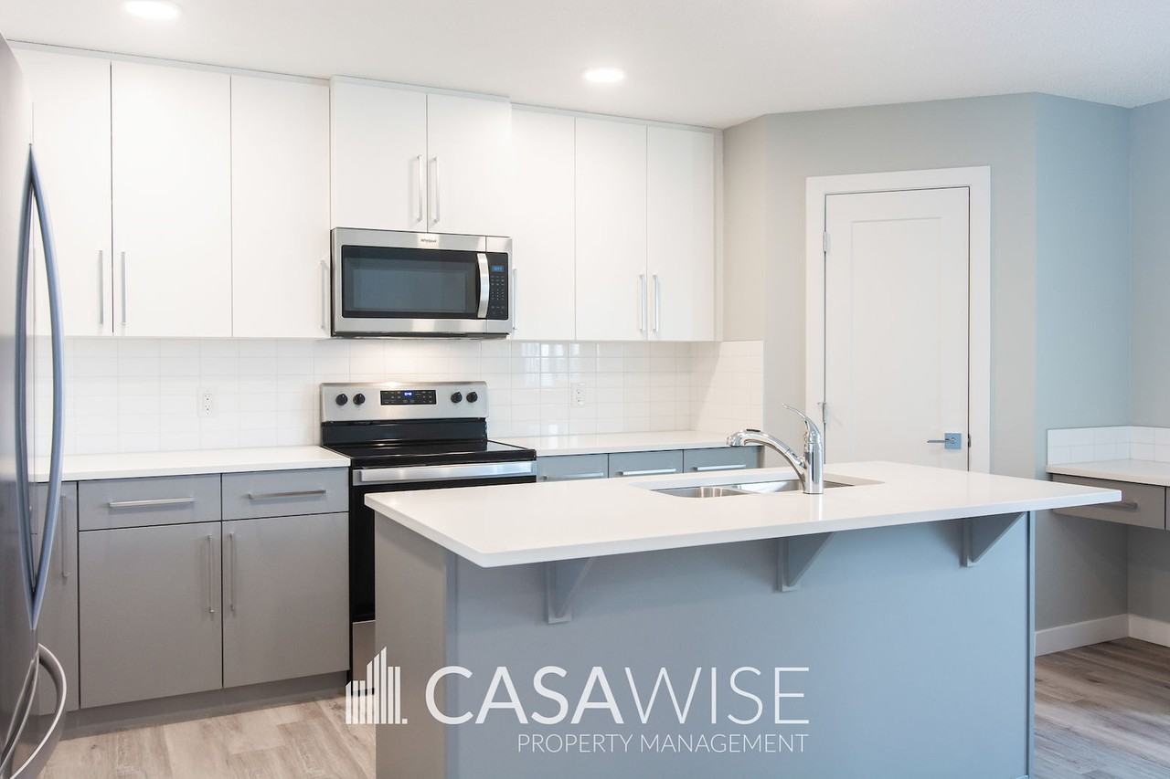 6469 177a Ave Nw #MAIN - Photo 4 of 20