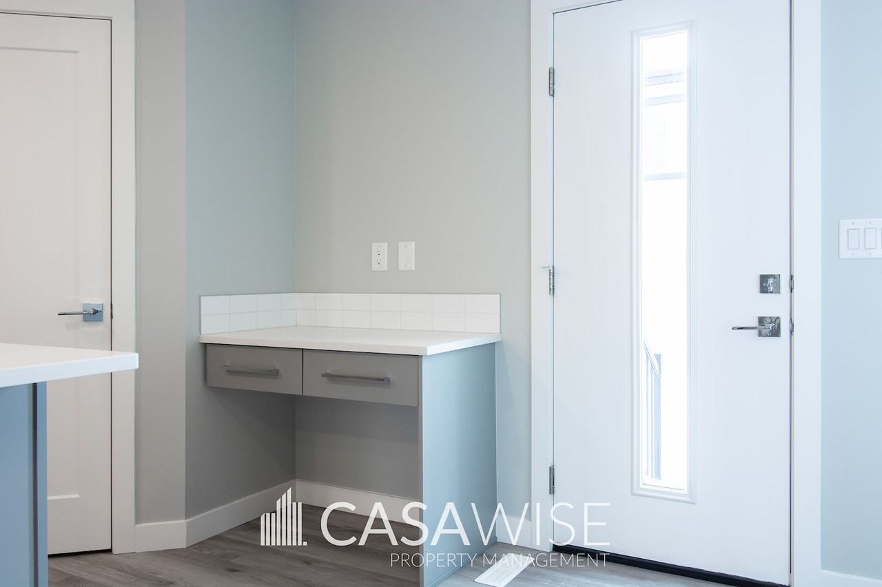 6469 177a Ave Nw #MAIN - Photo 5 of 20