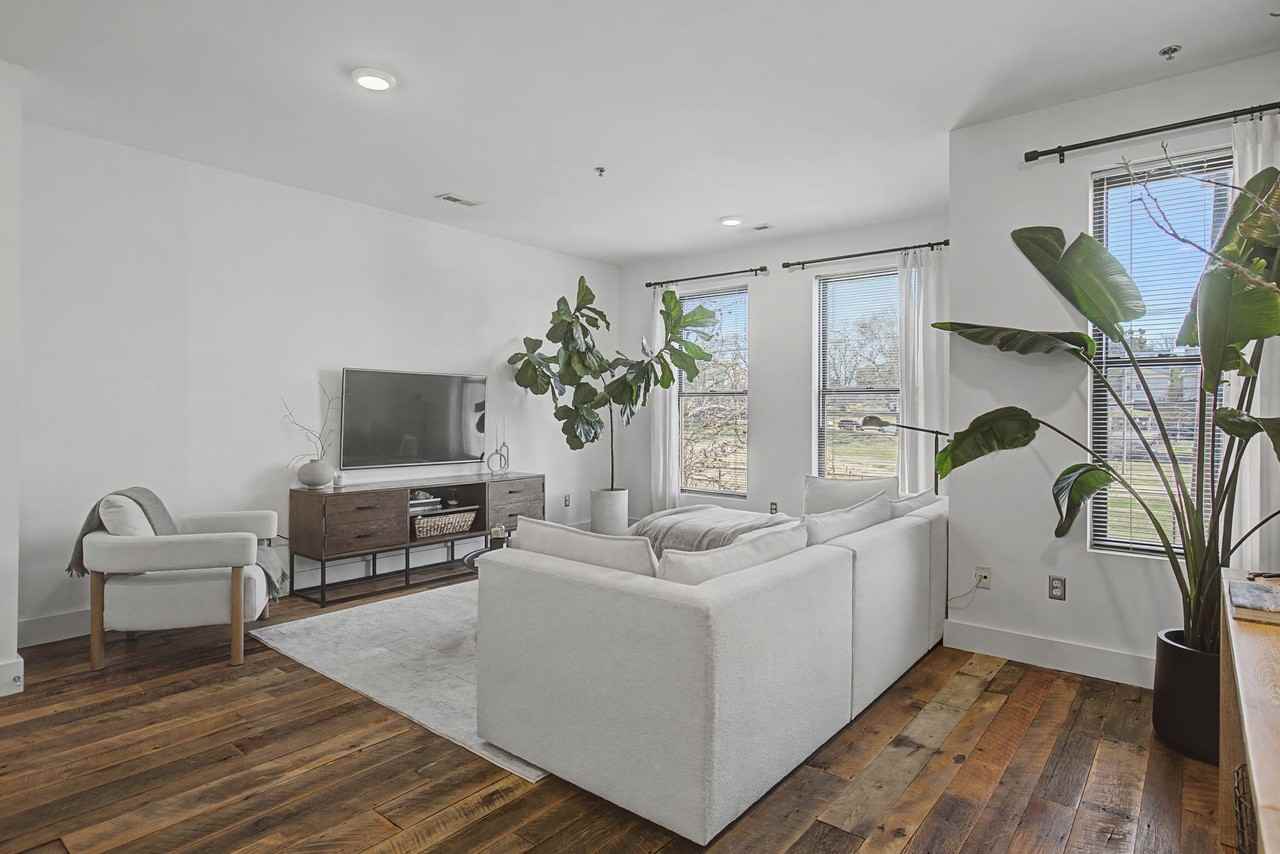 1225 4th Ave S #1 - Photo 5 of 34