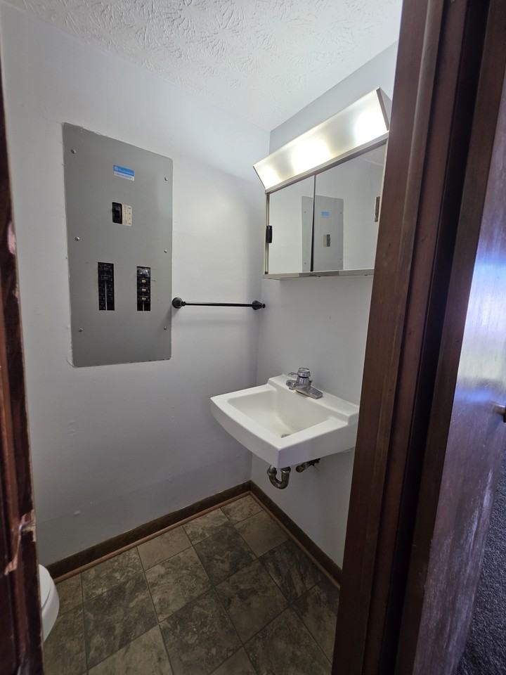 531 E Brown Ave #531 - Photo 7 of 18