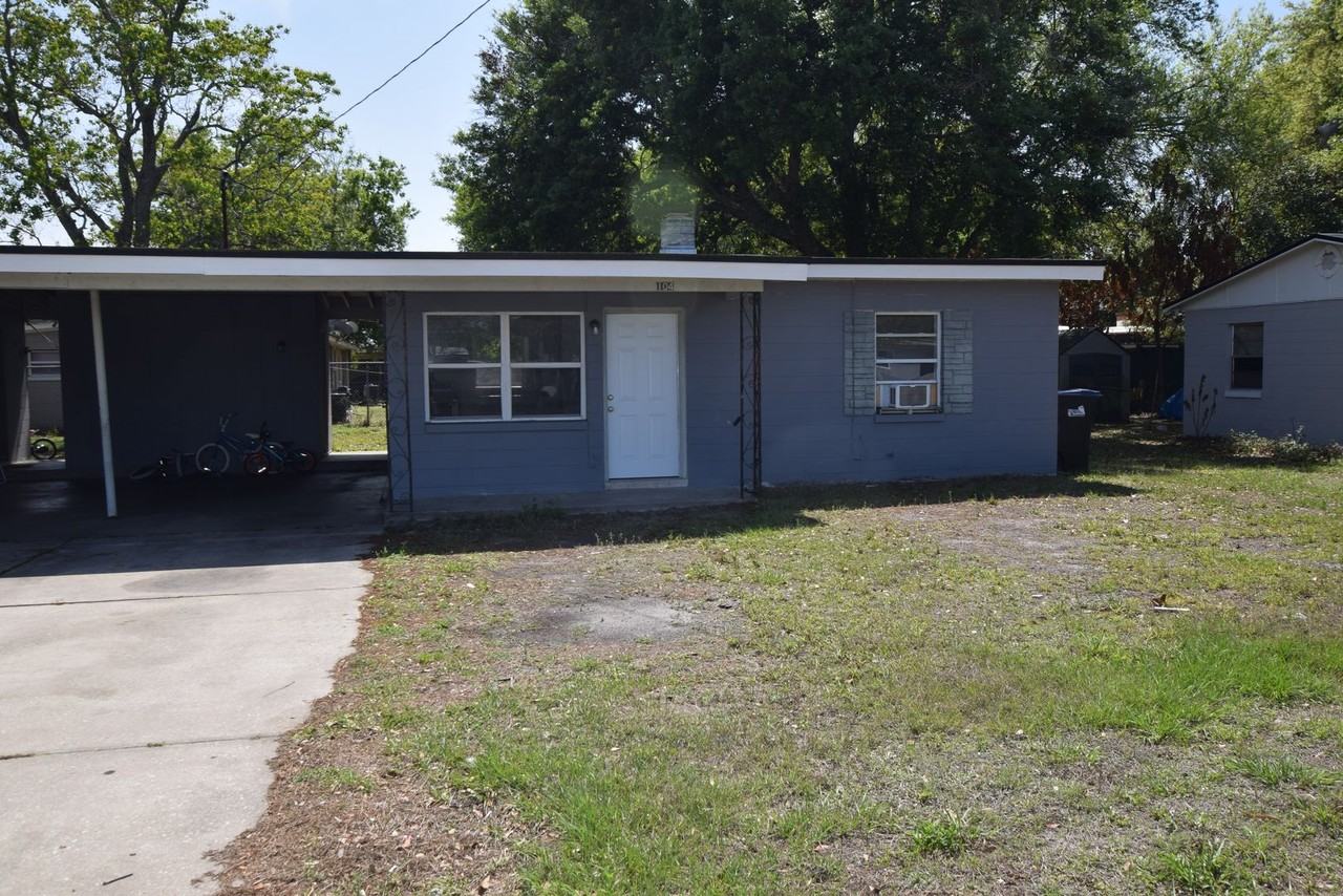 104 W Lancaster Rd - Photo 2 of 24