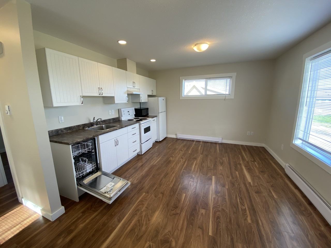 1626 88 Ave #2-1626C - Photo 2 of 12