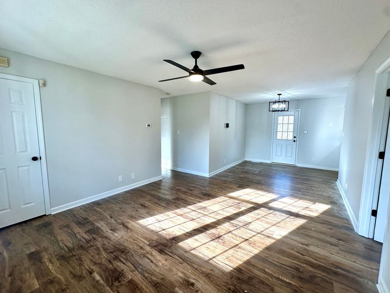 740 Carmack Ct - Photo 3 of 26