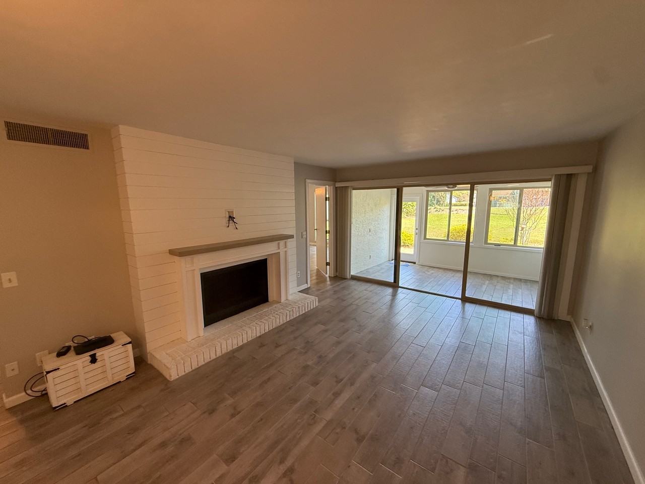 4300 Bay Point Rd #1 - Photo 2 of 10