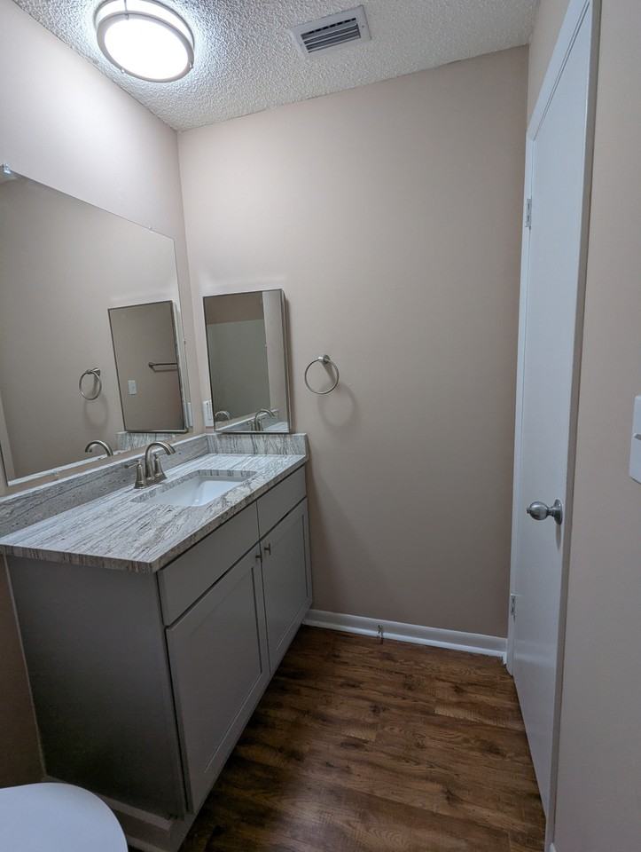 6840 Blue Heron Blvd #101 - Photo 5 of 19