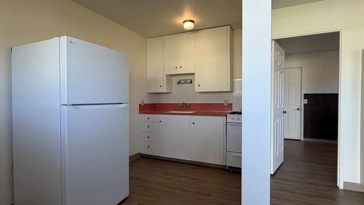 3435 Edgewood Rd #3435 - Photo 5 of 21