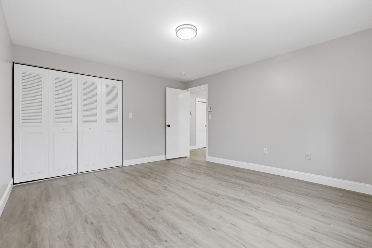 10 Dongary Rd #10-3 - Photo 3 of 11