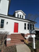 featured image of 4 Washington St #B