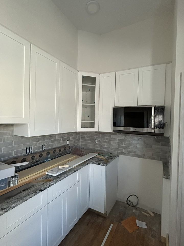 4 Washington St #B - Photo 3 of 16