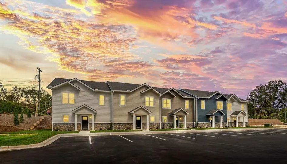 206 Beacon Ave #1 - Photo 3 of 16