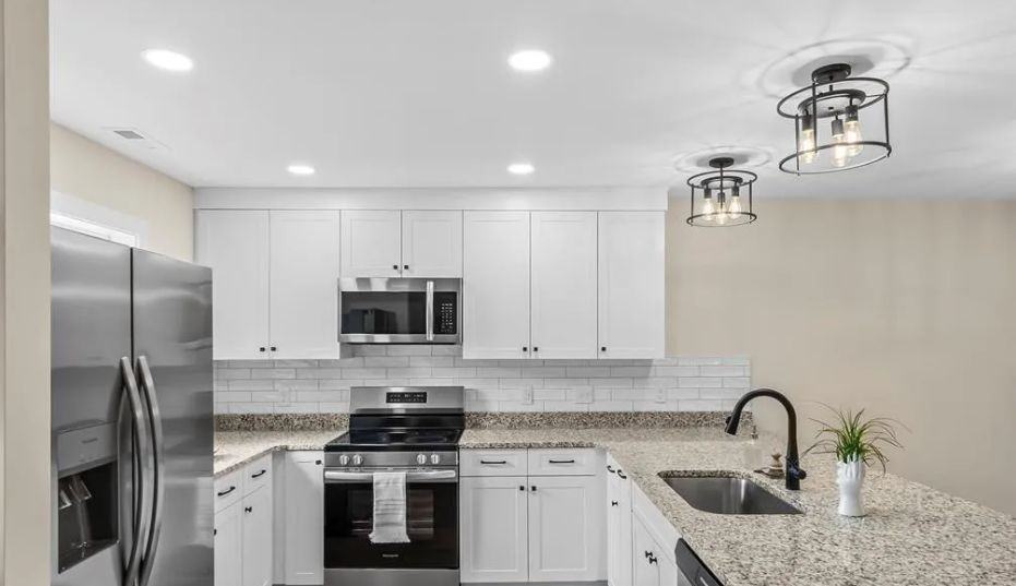 206 Beacon Ave #1 - Photo 4 of 16