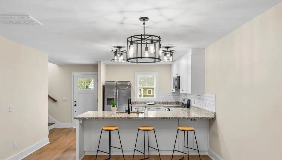 206 Beacon Ave #1 - Photo 5 of 16