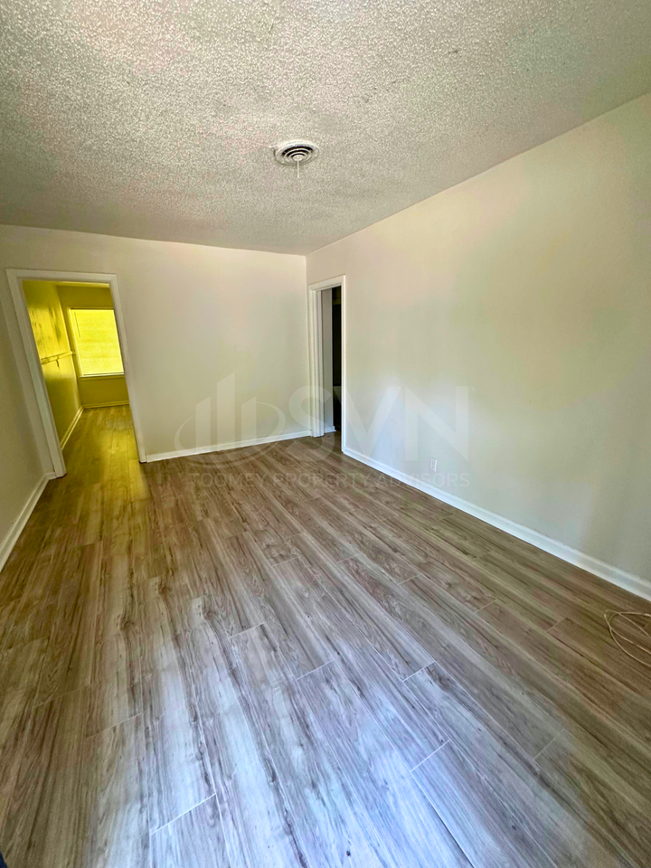 1601 Neshota DrUnit 54 #54 - Photo 2 of 13