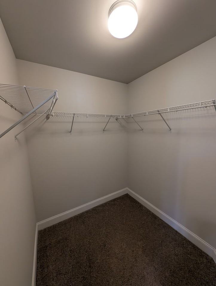 244 Abercorn Dr - Photo 3 of 31