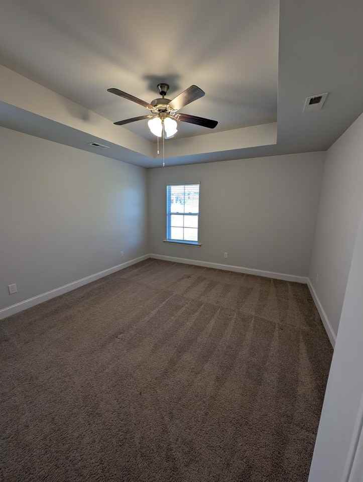 244 Abercorn Dr - Photo 4 of 31