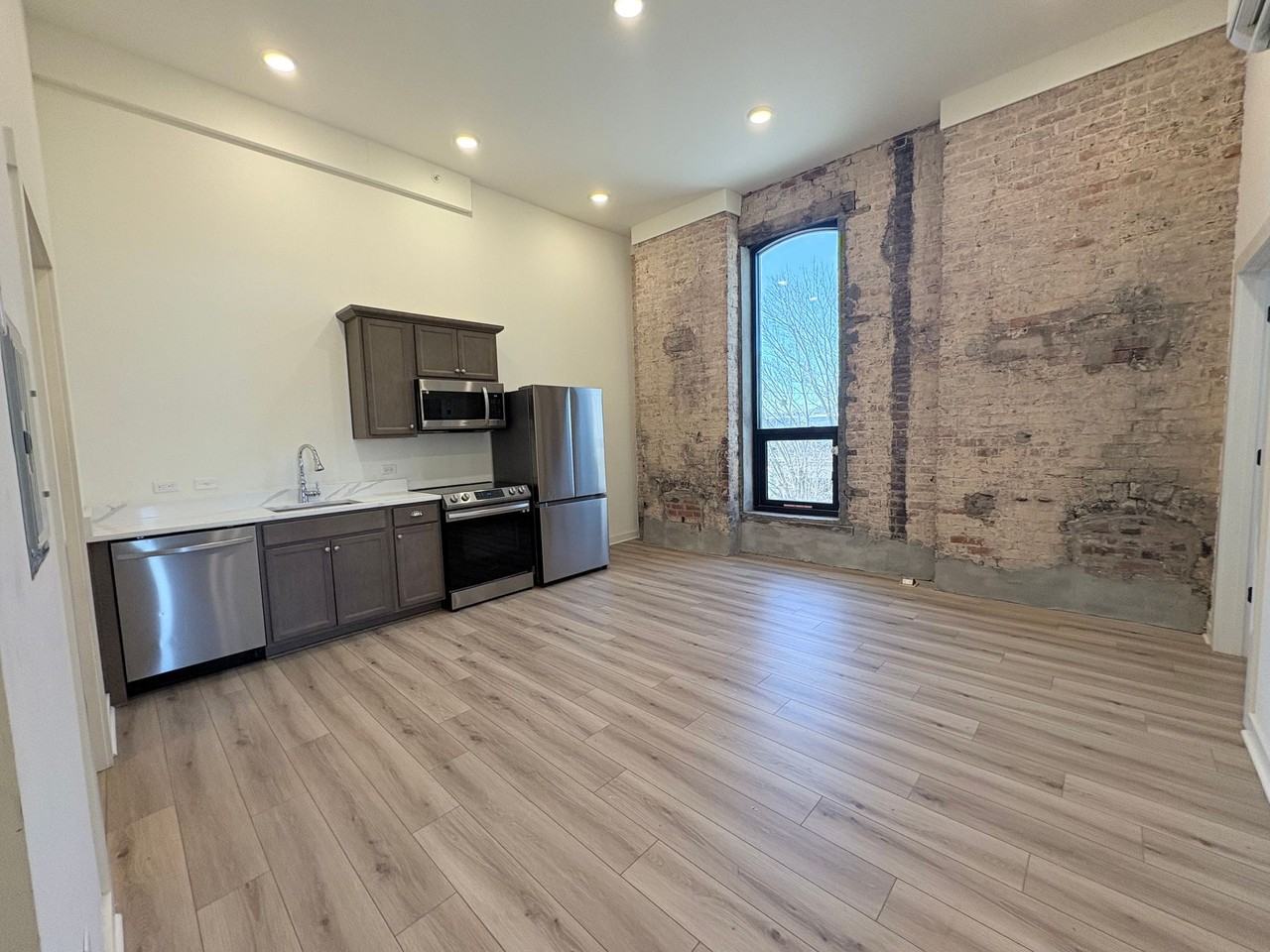 The Grandview Hotel - Photo 6 of 39