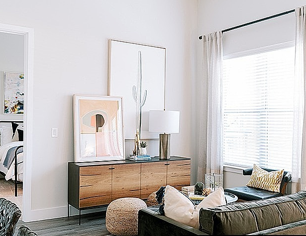 505 West Lamar Boulevard