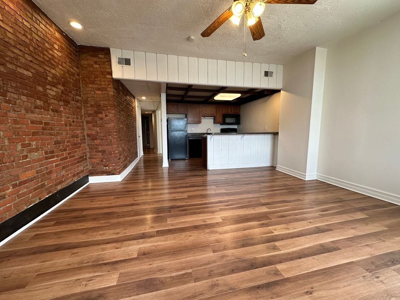 5938 Ellsworth - Photo 2 of 7