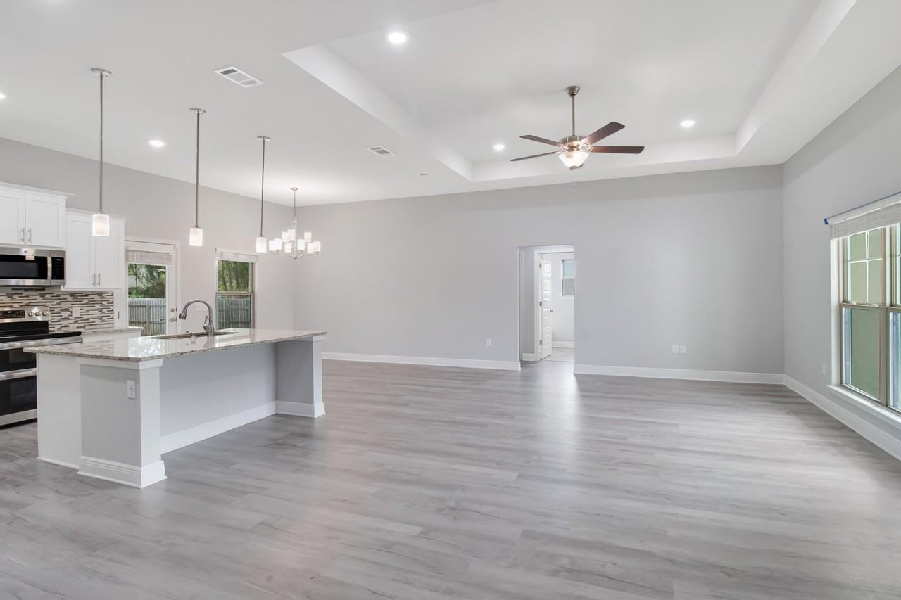 5332 Barbarosa Rd #1 - Photo 3 of 20