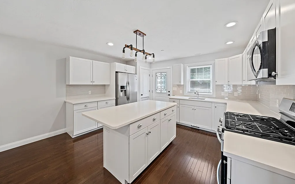 479 Sherman St #479-2 - Photo 4 of 30