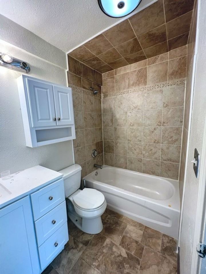 3503 Indiana Street - Photo 4 of 12