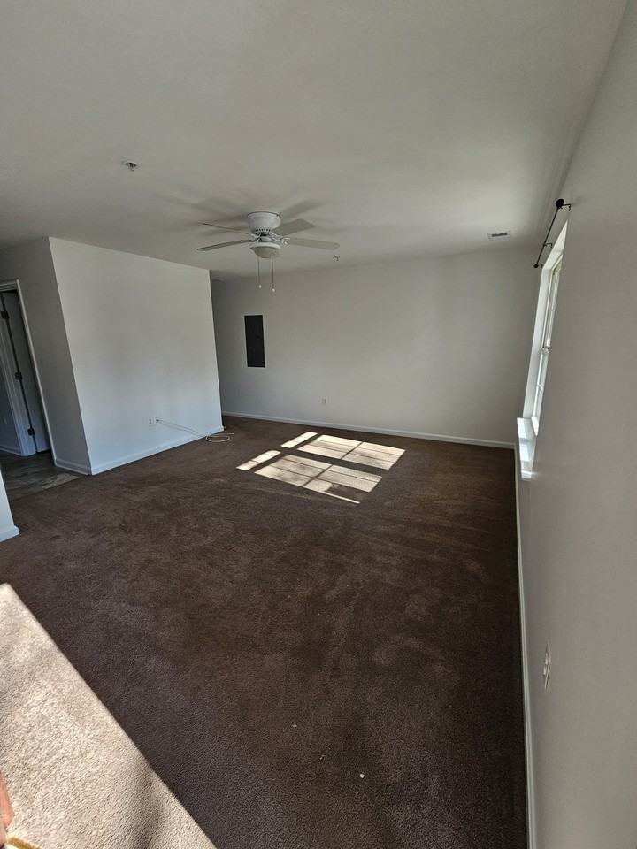 106 Johnstown Ln #1 - Photo 2 of 10