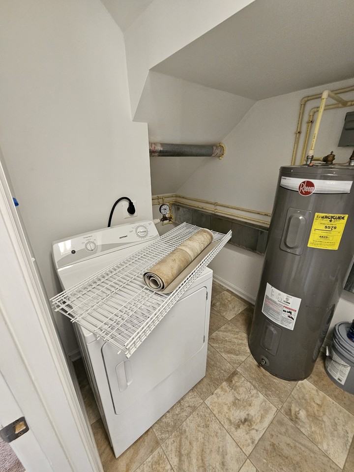 106 Johnstown Ln #1 - Photo 4 of 10