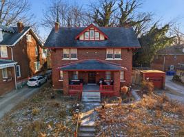 featured image of 275 E Lane Ave