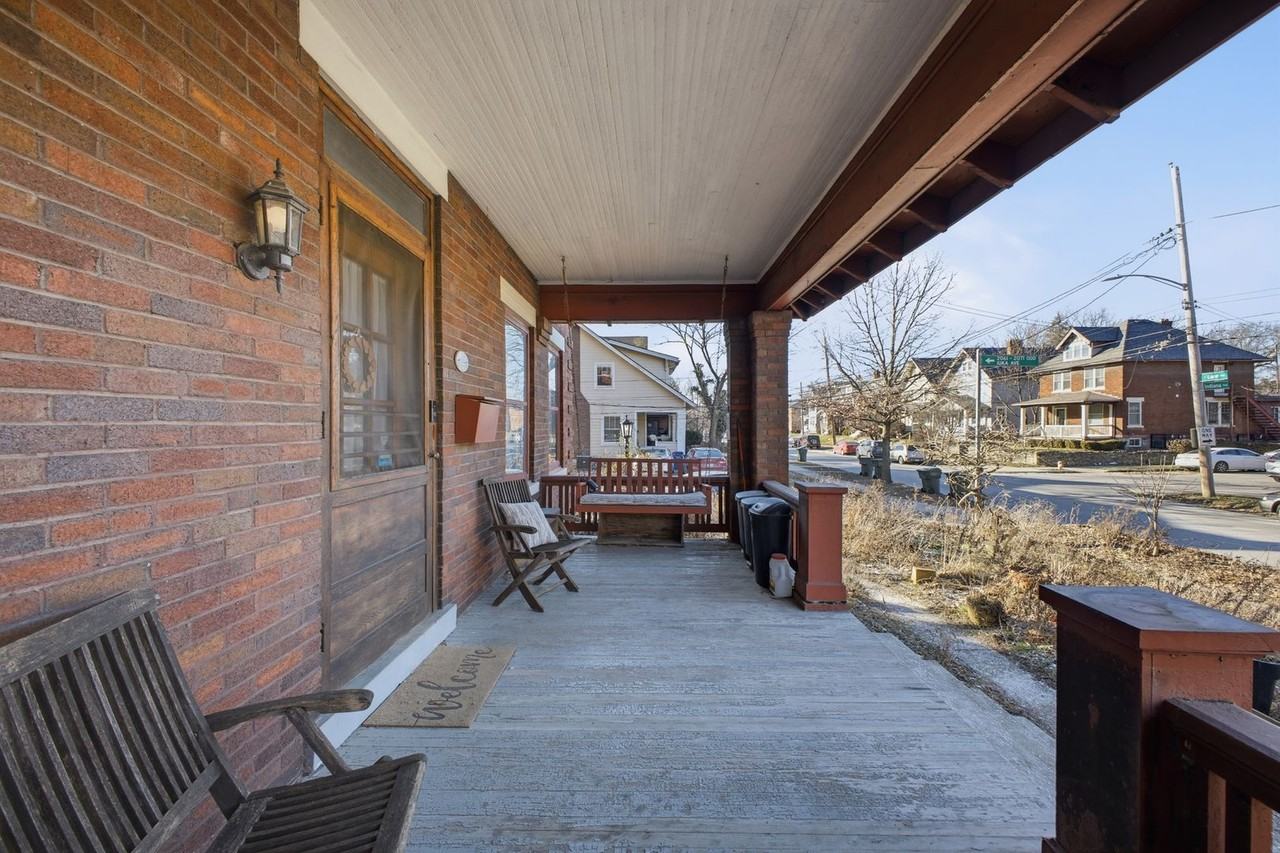 275 E Lane Ave - Photo 3 of 22