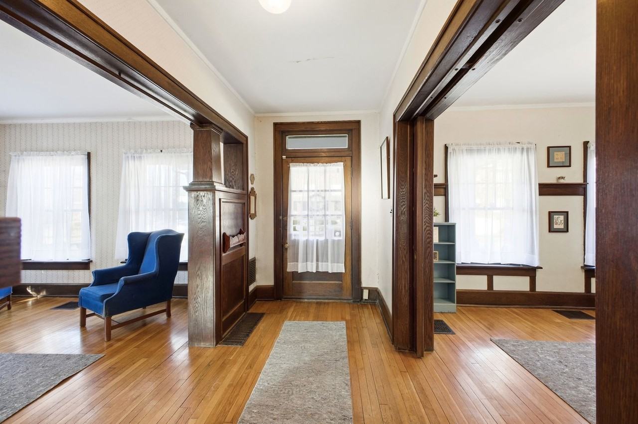 275 E Lane Ave - Photo 4 of 22