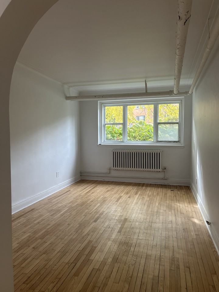 5801 Ch De La Côte-Saint-Luc #2