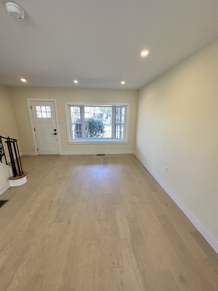 714 Mollbore Ter #1 - Photo 7 of 18