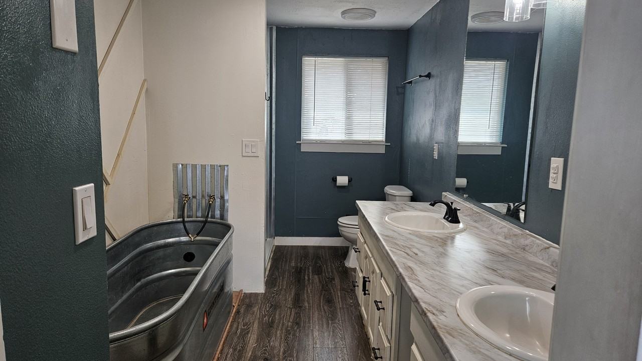 297 S 200 E #1 - Photo 3 of 11