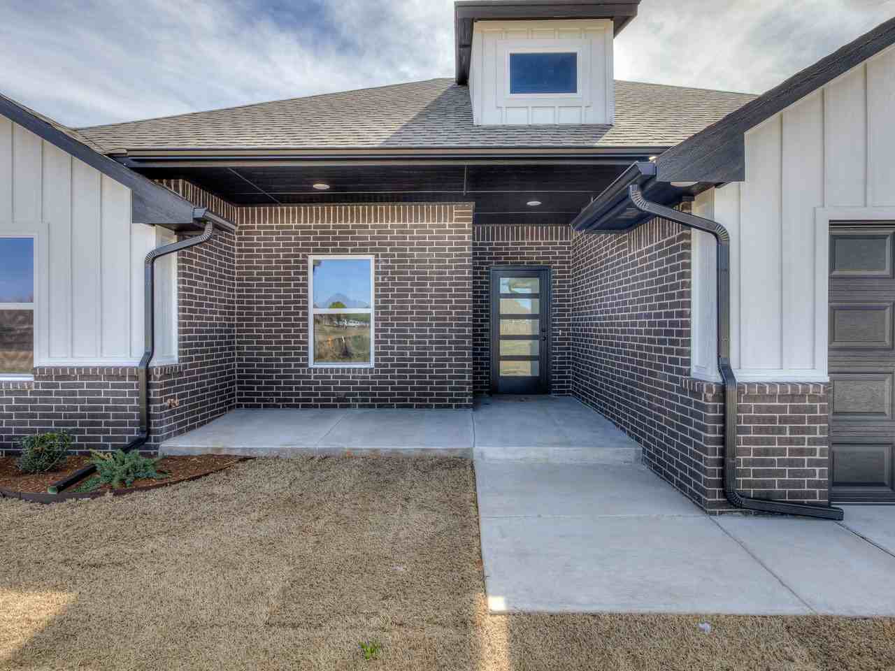 2004 W Flintlock Way - Photo 2 of 49