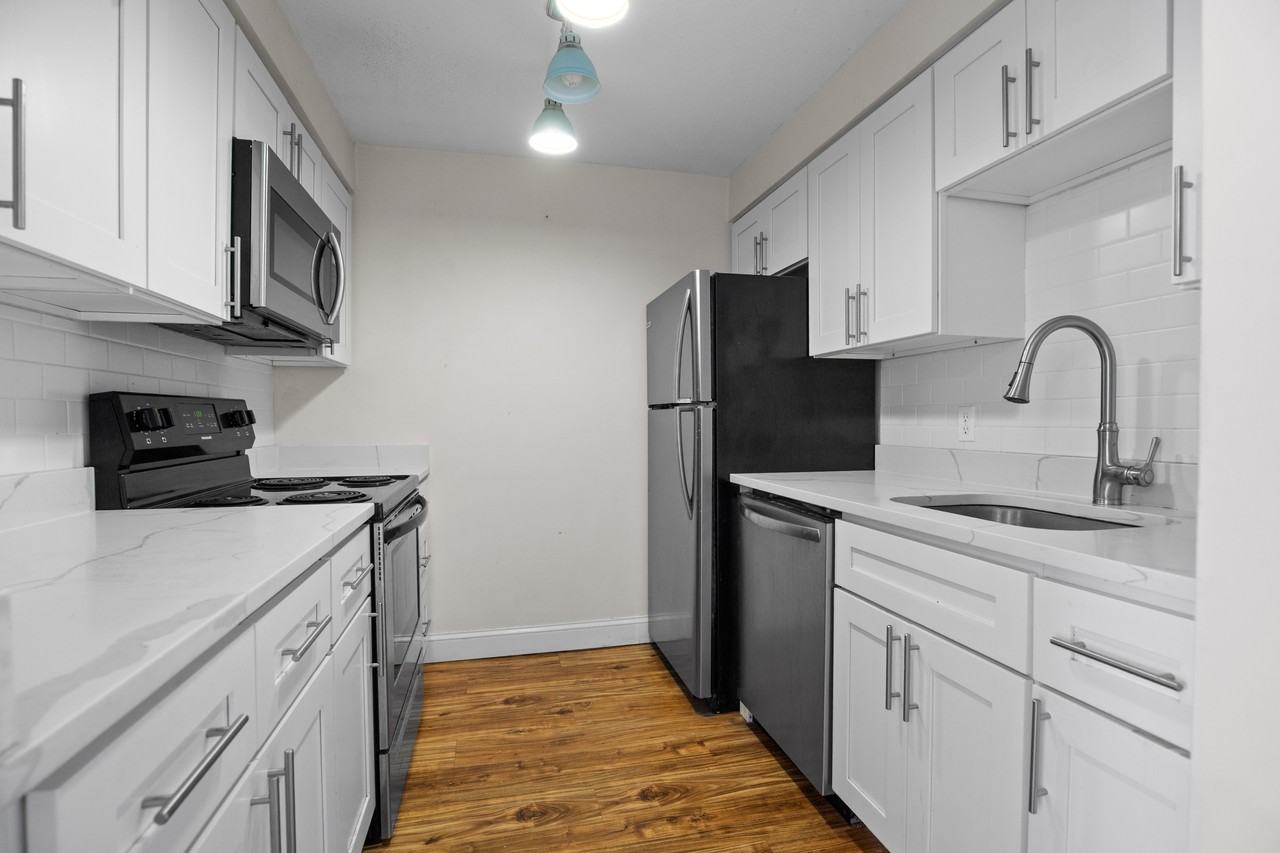 497 Broadway - 301 #301 - Photo 2 of 10