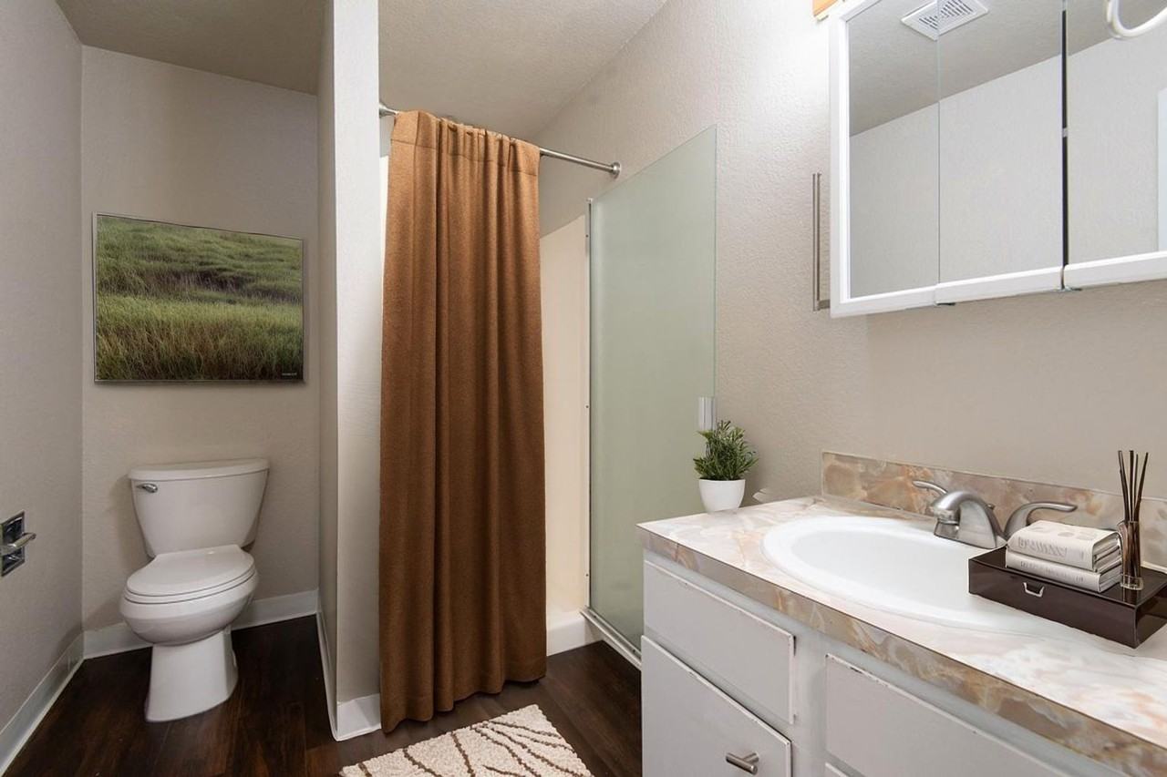 Westmont Apartments - Photo 2 of 5
