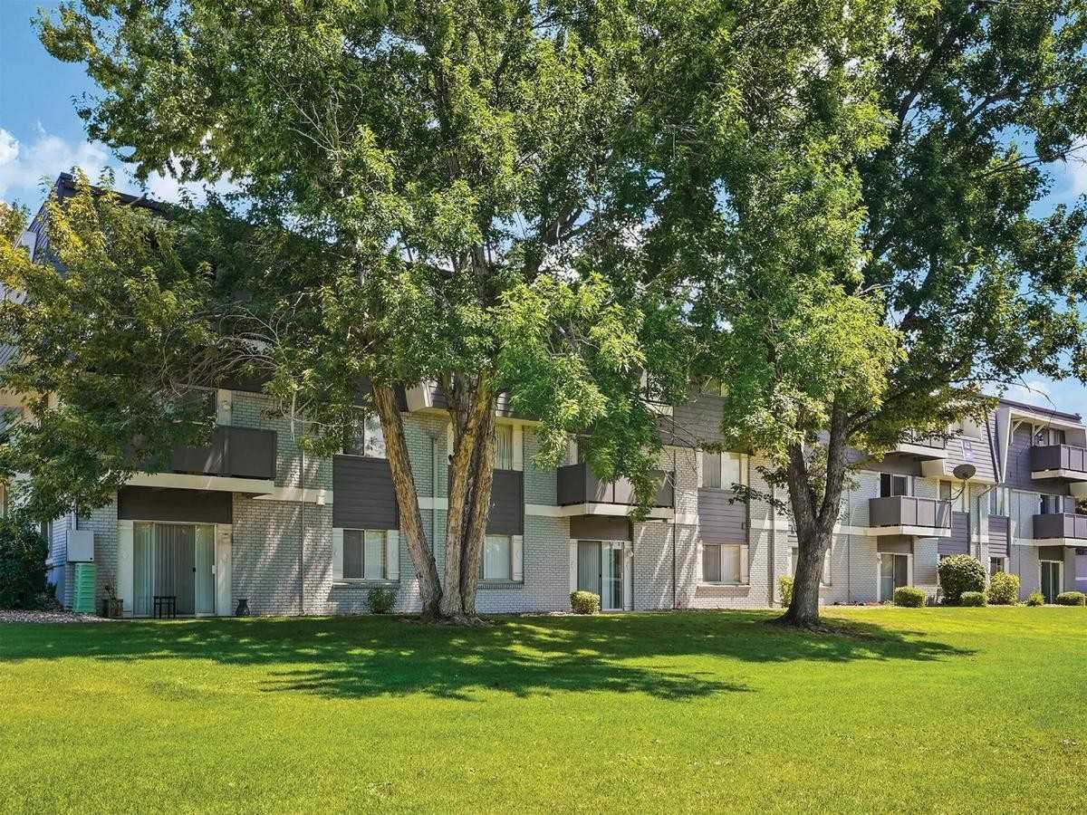 1090 S Parker Rd - Photo 6 of 19