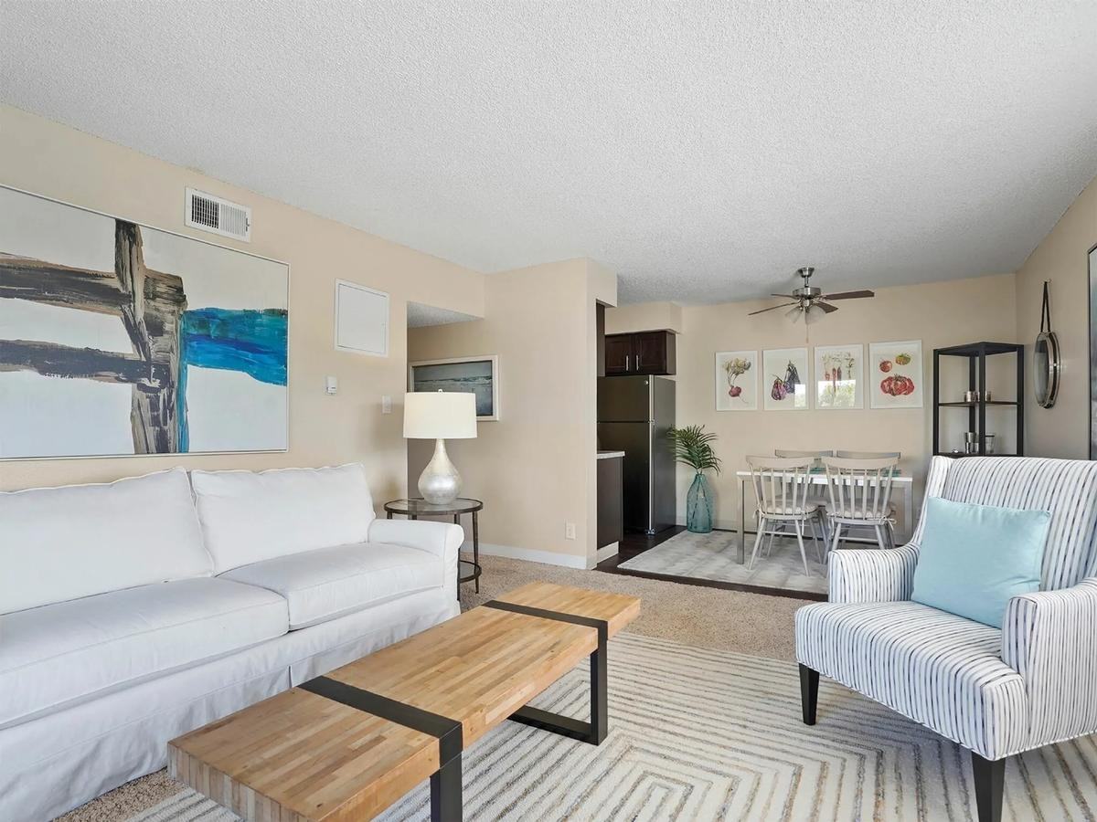 1090 S Parker Rd - Photo 2 of 19