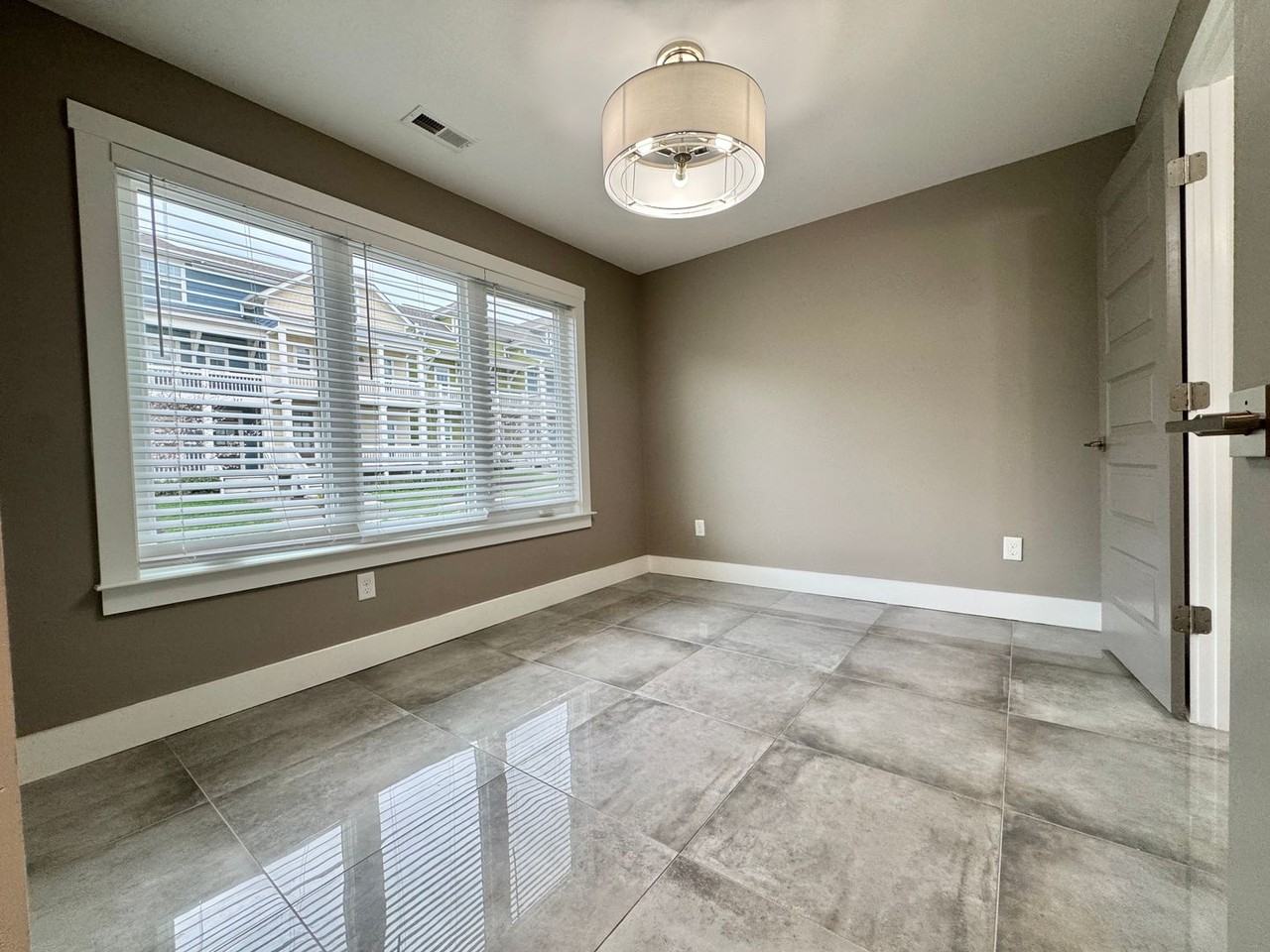 224 22nd St - Photo 7 of 45