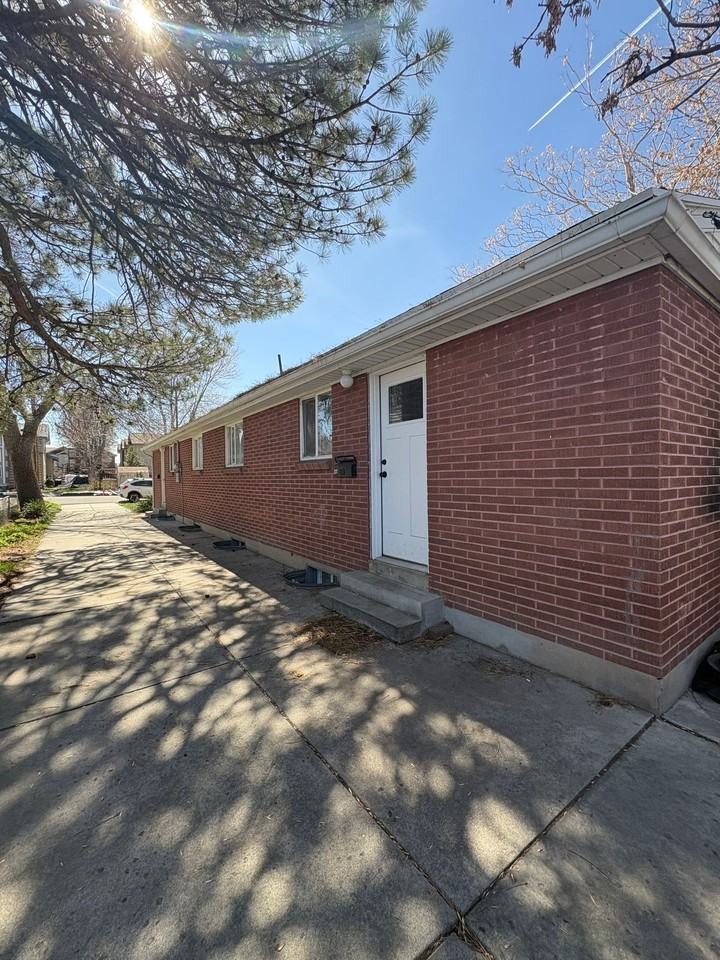 2177 E 3205 S - Photo 2 of 7