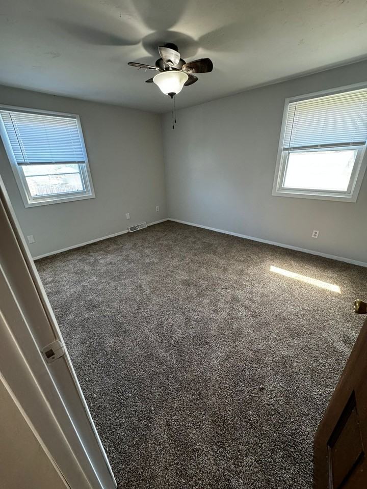 2213 Crary St #1 - Photo 3 of 13