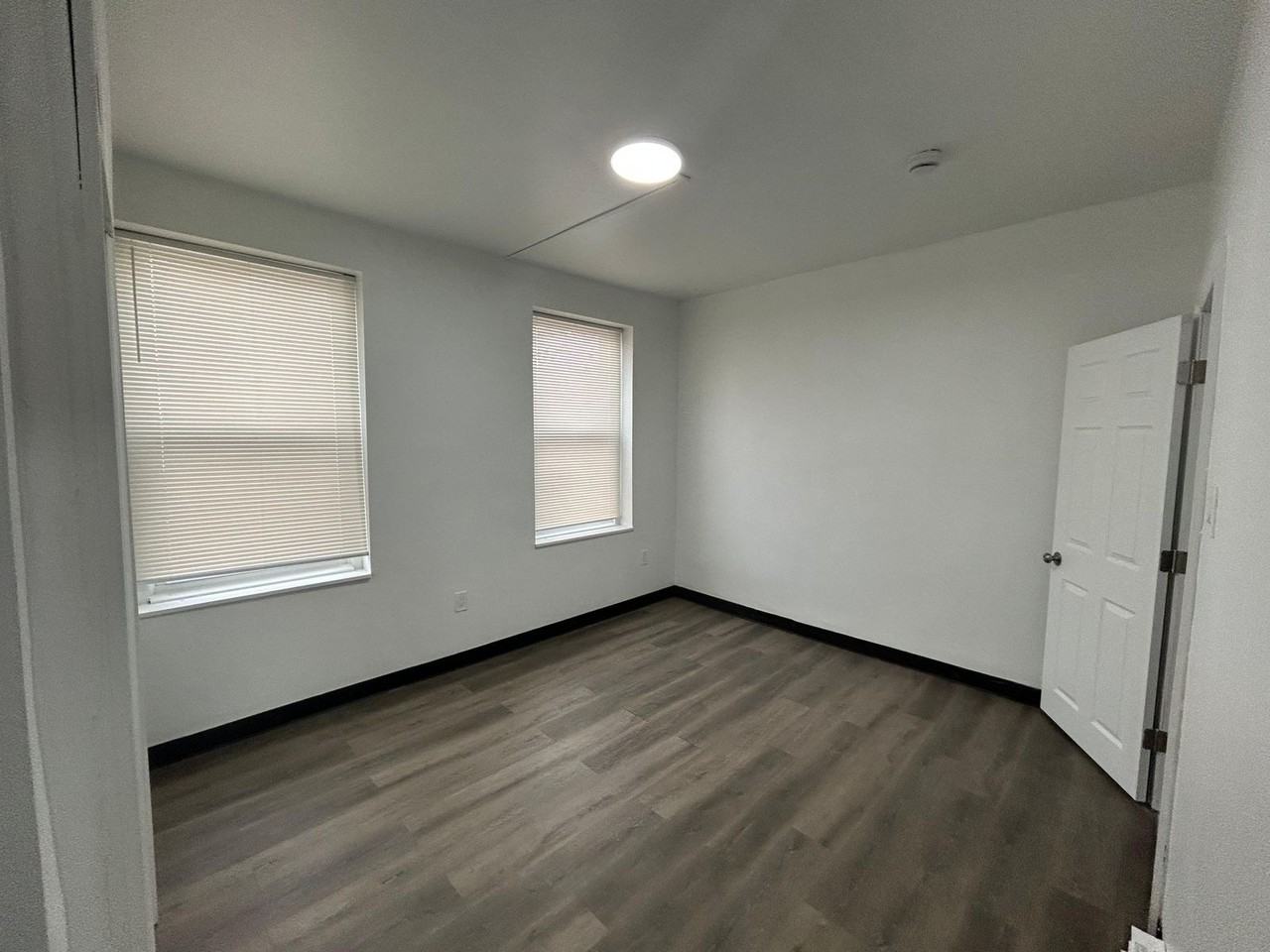 2736 N Croskey St #1 - Photo 7 of 26